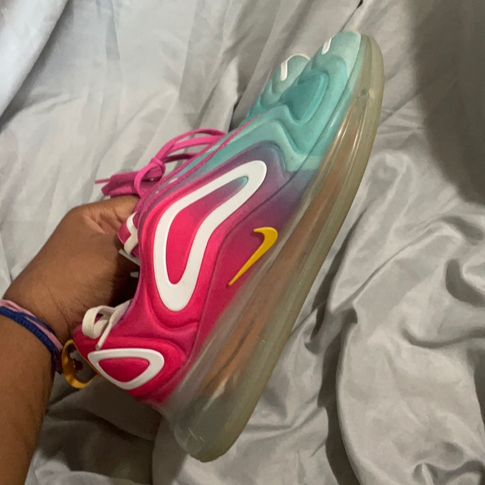 Nike Air Max 720 (USED)